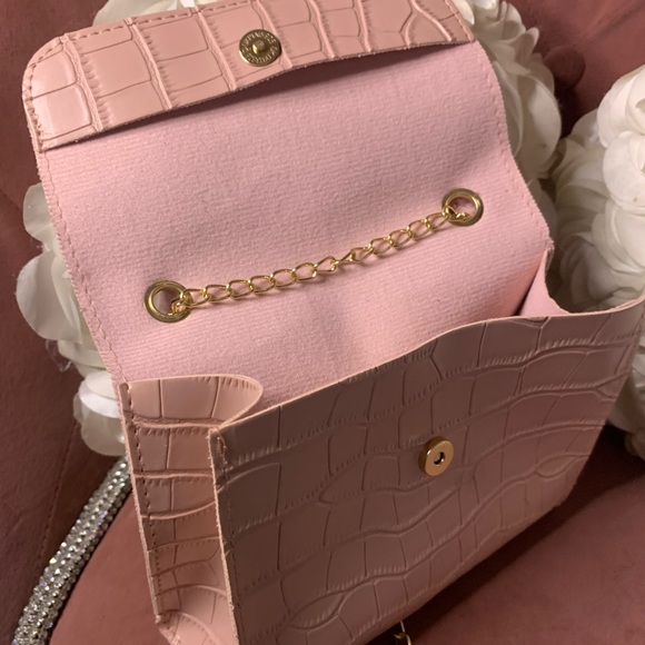 Pink Satchel - Picture 6 of 9